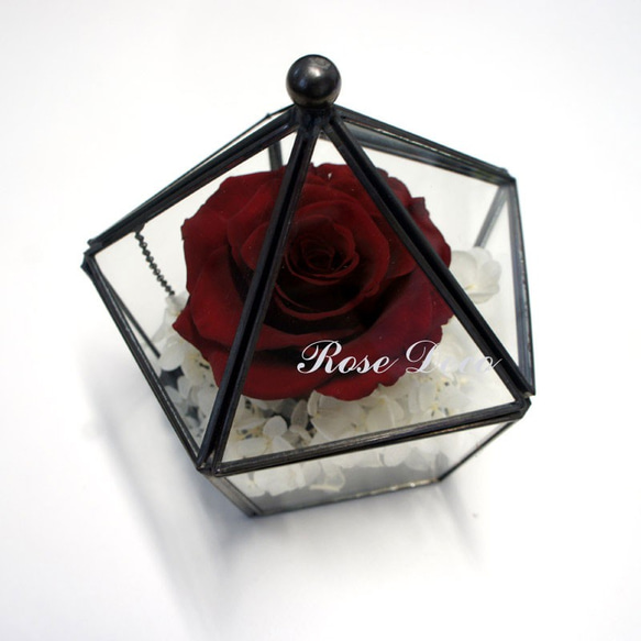 《訂製品》 五角形玻璃珠寶盒   深紅色  不凋玫瑰花 第5張的照片