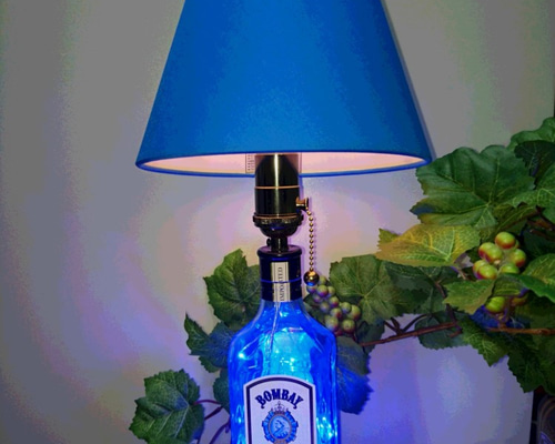 BOMBAY SAPPHIRE  壁掛けライト