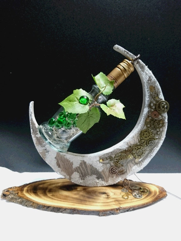 壊れた機械仕掛けの月ボトルランプ（グリーンマスカット） 2枚目の画像