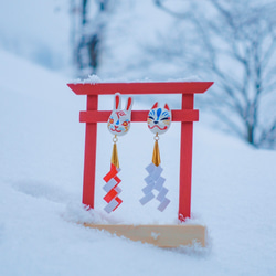 神社の風ピアス/イヤリング シリーズ - 狐お面＆貓お面＆兔お面 1コ 3枚目の画像