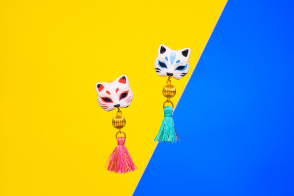 【日本神社風耳環系列】貓面の神秘/貓面具/白色款/單流蘇/一對 第2張的照片