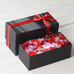 豪華花盒攜帶幸福♪Hanemaki原盒安排L /深紅色保鮮花 第5張的照片