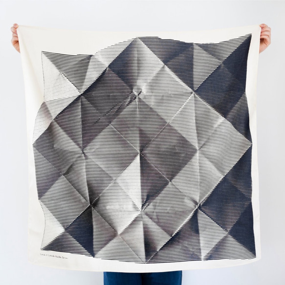 Folded Paper Black Furoshiki (風呂敷 / スカーフ) スカーフ