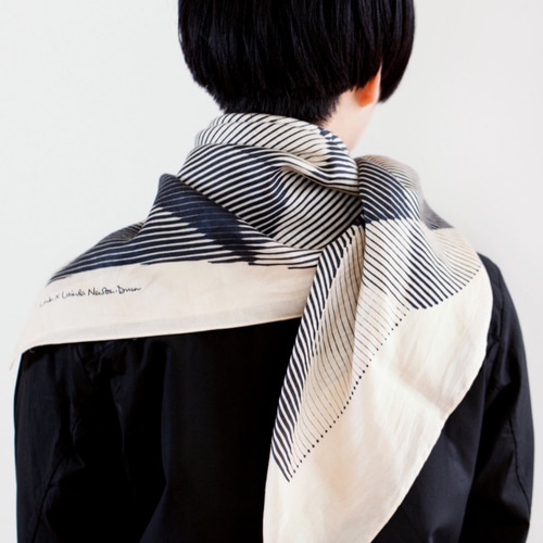 Folded Paper Black Furoshiki (風呂敷 / スカーフ) スカーフ