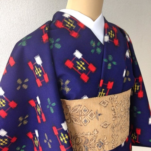 オーダーメイド着物 洗えるウール 紺地にレトロ絣柄 着物 comodo