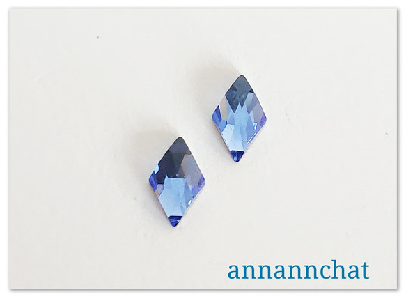swarovski サファイア 青 の ダイヤ（菱形） 小さいピアス】四角形