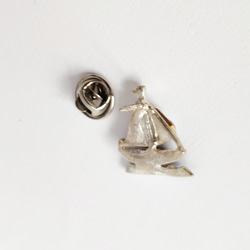 【ビンテージ  　ラインスト―ン　ヨット　船　の  小さい　ピンブローチ】海　父の日　海 3枚目の画像