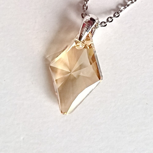 スワロフスキー　ネックレス　ロングドロップ型　クリスタル　ゴールデンシャドウ スワロフスキー ダイヤ型（稀少 19mm クリスタルゴールデン