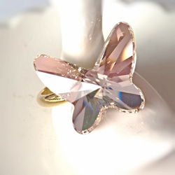 スワロフスキー　大きな蝶（稀少１８ｍｍ　シルク）の　幸運のリング】 1枚目の画像