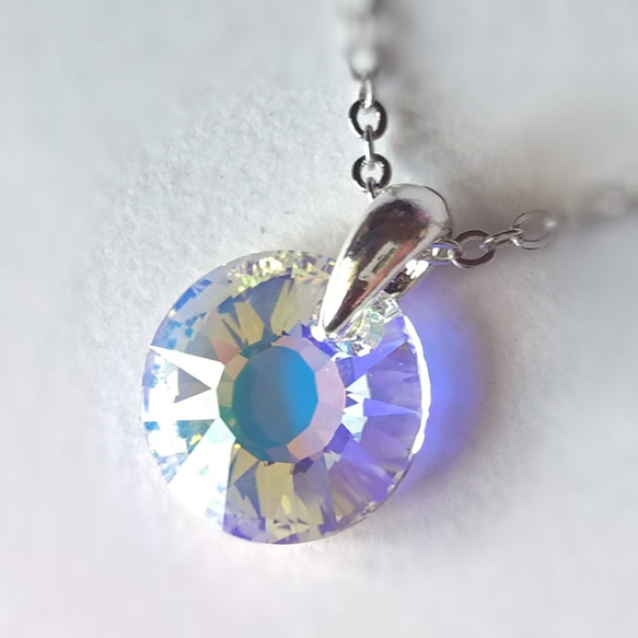 【稀少　スワロフスキー　クリスタルオパール　sun necklace】１２ｍｍ　 1枚目の画像