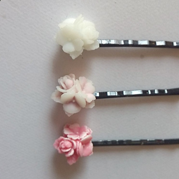 【ドイツ製 flower posy bouquetのヘアピン】ラベンダー、ピンク、白３本セット 1枚目の画像