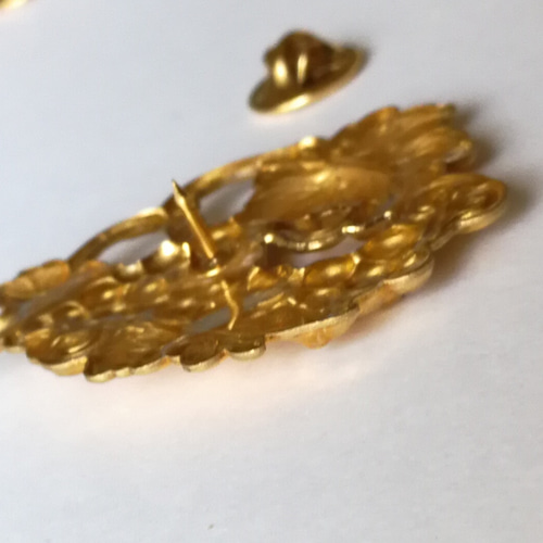 葡萄 ぶどう (50mm×40mm）ビンテージ 真鍮の ピンブローチ】男性にも
