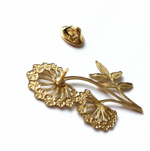 【アメリカ製　ビンテージ　タンポポ (真鍮　50mm）願い　の　ピンブローチ】誕生日　記念日 4枚目の画像