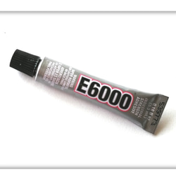 【アメリカ製　直輸入　高品質　E6000　接着剤】0.18oz（5.3mL）工業用　よくくっつく 1枚目の画像