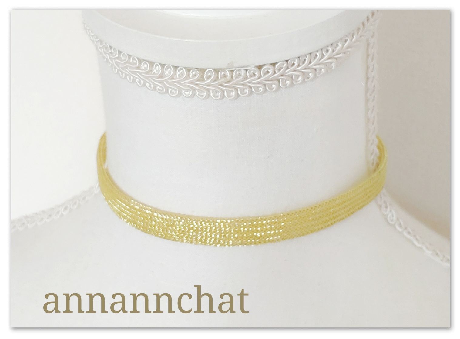 【稀少 ヨーロッパ製　極細ワイヤー　ゴールド　幅１０ｍｍ　チョーカーネックレス】ゴールド