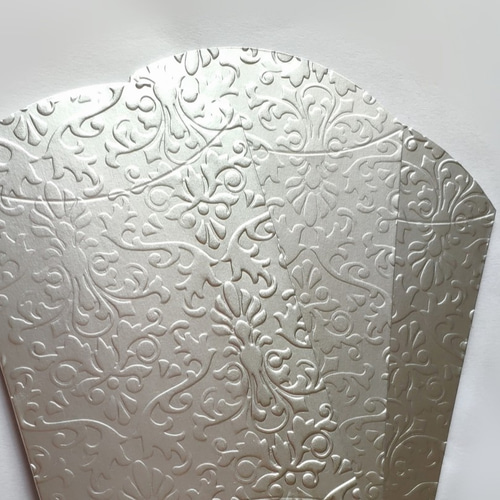 ギフト用小箱 エンボス加工 凸凹入り 高級感のある 小箱】3枚入り