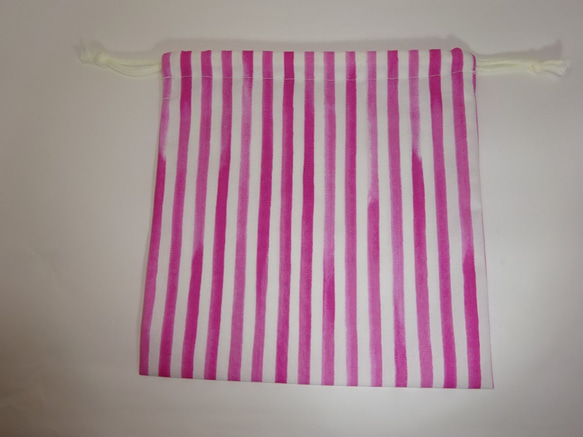 手描き風ピンクストライプの給食袋・バックインバック  入園入学　女の子 2枚目の画像