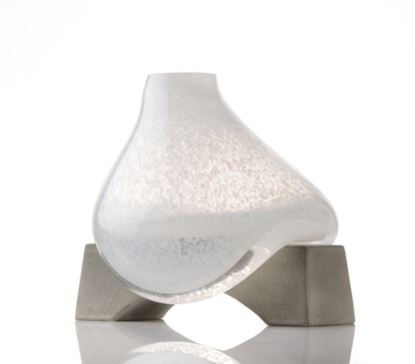ソフト花瓶3（スノーホワイト） 2枚目の画像