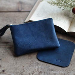 [福袋]靛藍染色皮革[shiboai]拉鍊袋和靛藍染色皮革[韁繩]杯墊 第1張的照片