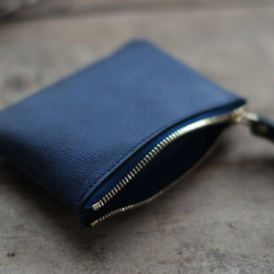 [福袋]靛藍染色皮革[shiboai]拉鍊袋和靛藍染色皮革[韁繩]杯墊 第2張的照片