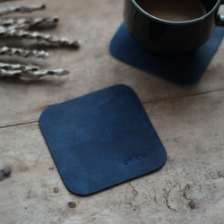 [福袋]靛藍染色皮革[shiboai]拉鍊袋和靛藍染色皮革[韁繩]杯墊 第3張的照片