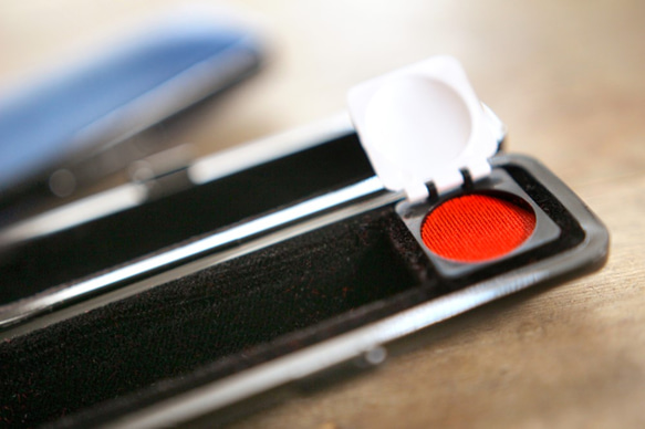 藍染牛皮材質12mm直徑印鑑盒 第2張的照片