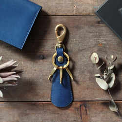 靛藍染色皮革 [migaki] 搭配鞋拔鑰匙圈 第6張的照片