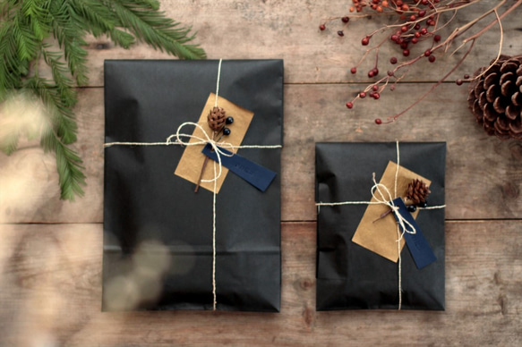 [隨著聖誕節包裹靛藍染色皮革雙折錢包Creema限於 第5張的照片
