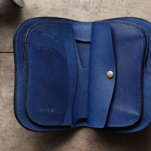 藍染革[migaki] 二つ折り財布 その他ミニ財布・コンパクト財布