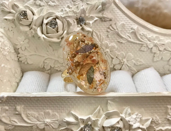 紫陽花 かすみ草 スターチス レジン指輪 レジンリング レジン 指輪 ドライフラワー オレンジ ゴールド 霞草 アジサイ 3枚目の画像