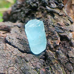 水色◇柱状アクアマリン原石 天然石 HAYSTONE 通販 5768929｜Creema