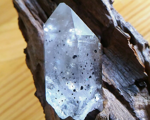 大きめ虹◇ヘマタイトインクォーツ◇原石 天然石 HAYSTONE 通販