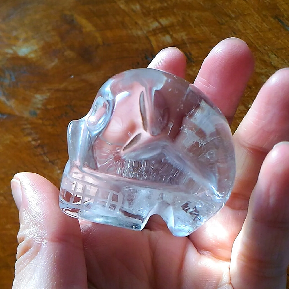 高品質　スカル　髑髏　水晶　カービング　天然石 楽天市場】【現品お届け！動画あり】カービング ドクロ 天然水晶