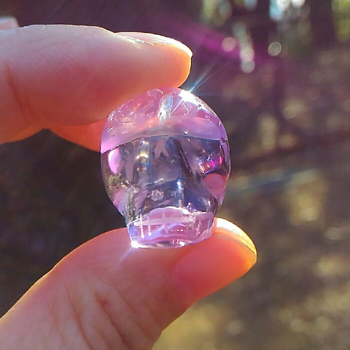 大きなアメジストスカル