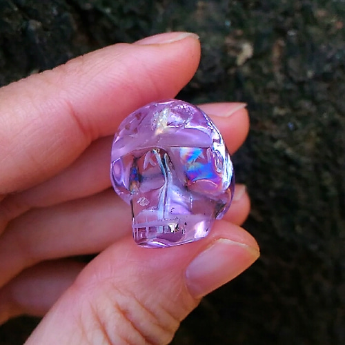 大きなアメジストスカル