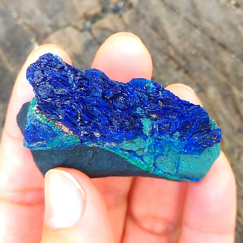 岩山の上◇アズライト原石 天然石 HAYSTONE 通販 6927817｜Creema