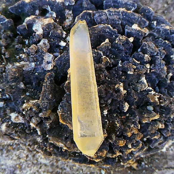 両剣◇国産レモン水晶 天然石 HAYSTONE 通販 6978106｜Creema