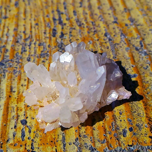 国産水晶 水晶 川揚がり （日本の鉱物 – 電子顕微鏡室/Electron