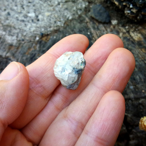 フェナカイト　原石　虹入り　ロシア産　H&E社　　オールドストック フェナカイト 原石 虹入り ロシア産 H&E社 オールドストック