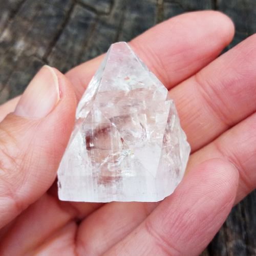 虹色ピラミッド◇大型アポフィライト原石18.1g 天然石 HAYSTONE 通販