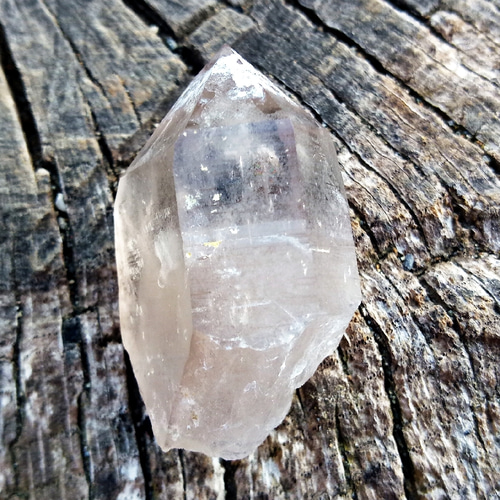 山梨県 甲府市 黒平産 根元までクリアなスモーキークォーツ 希少 国産 煙水晶（ スモーキークォーツ） 山梨県甲府市上黒平産 原石