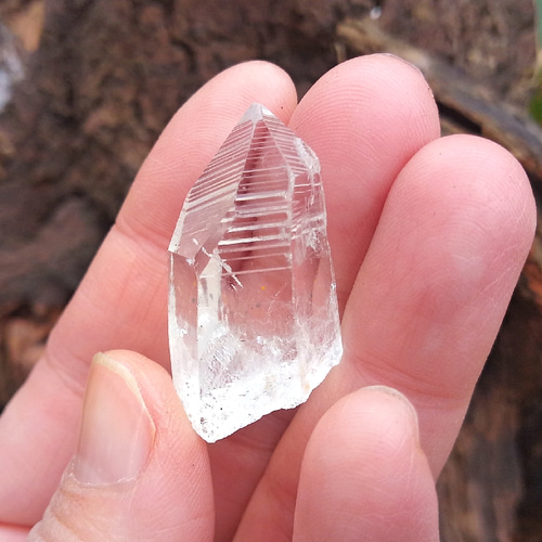 ガネーシュヒマール ラパ産 コロンビアレムリアンの様な条線のポイント