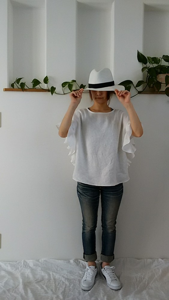 (再販10♡リネン大人素敵なフリル袖ブラウス白 2枚目の画像