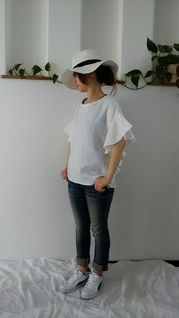 (再販10♡リネン大人素敵なフリル袖ブラウス白 4枚目の画像