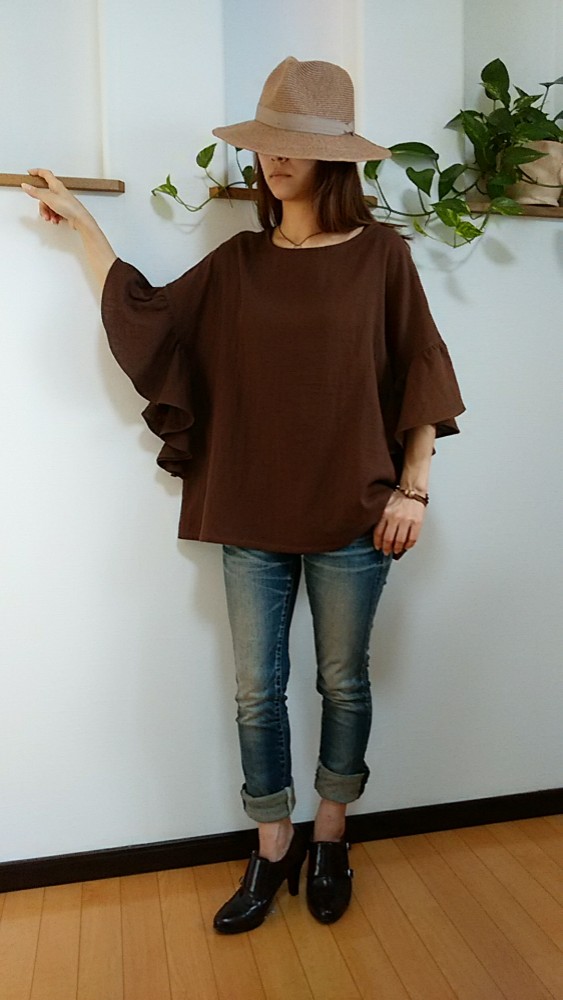 (再販)Wガーゼ秋色ゆったりめなフリル袖プルオーバーチョコブラウン