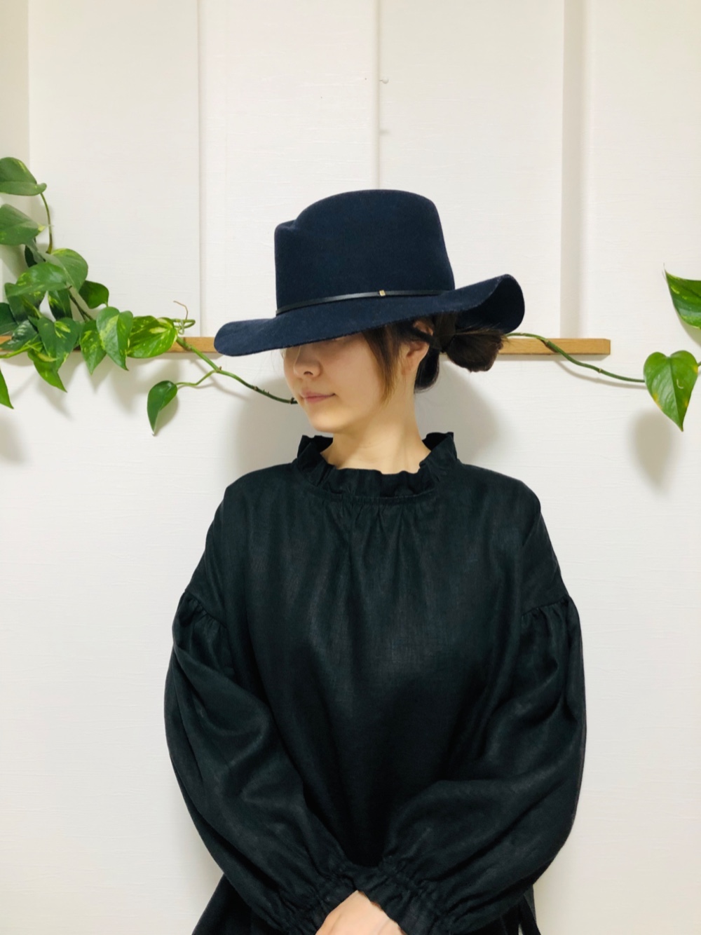 （再販6❣️）リネンフリル襟のふんわりギャザーブラウス黒