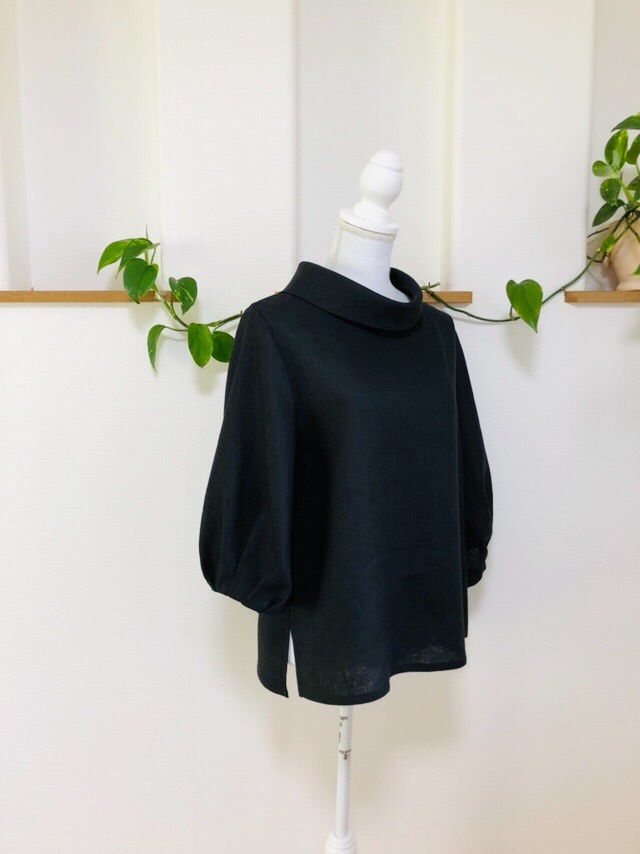 （再販10）リネンバルーンカフス袖2wayロールカラーのブラウス黒
