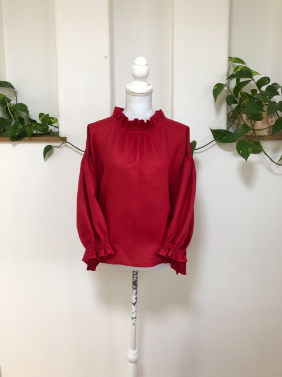 （再販）リネンフリル襟のふんわり袖のブラウス赤 6枚目の画像