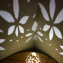 ひょうたんランプくちなしの花モチーフ 1枚目の画像