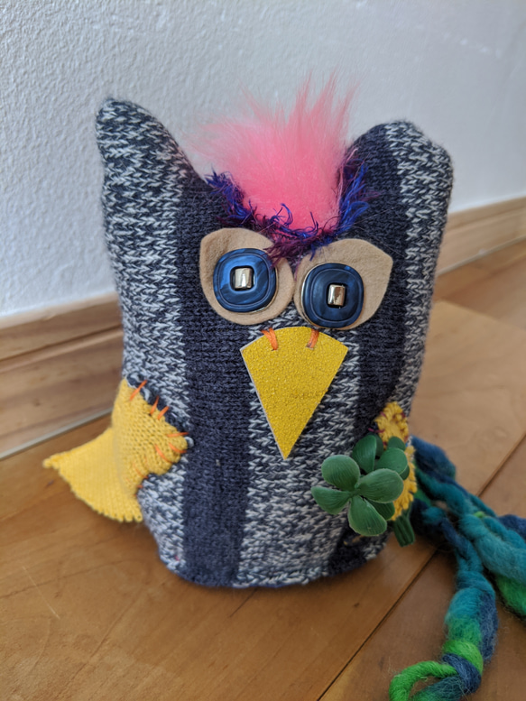 クローバー　フクロウ　ぬいぐるみ　セラピー　モチーフ　　大人にこそぬいぐるみを！　パンク　みみずく　owl 2枚目の画像